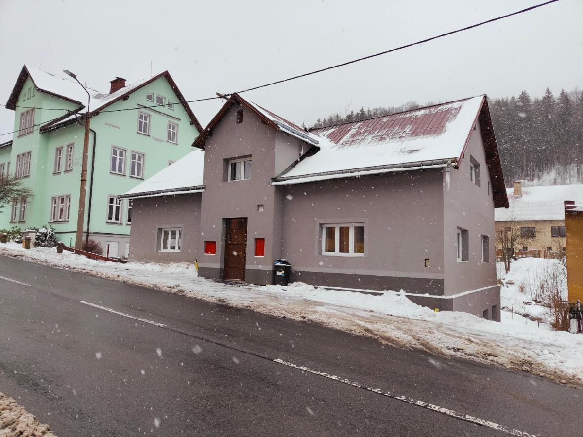 Apartmany Na Ceste Desná エクステリア 写真